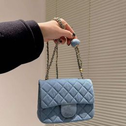 Sacs à bandouliers denim Golden Ball Sac Sac Classic Rabouche à épaule Mini chaîne réglable Chaîne matelasrée Designer de luxe Sac à bandoulière Fanny Pack Mini Coin Purse Card 111301