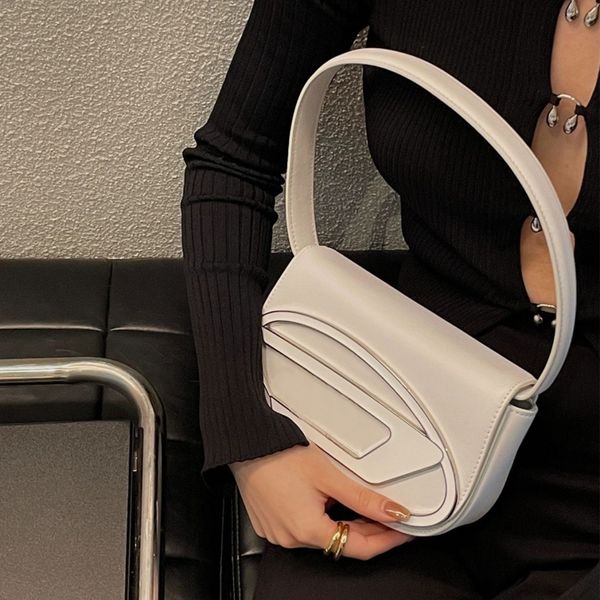 Bolsos de hombro bolso de diseñador Bolso con solapa para mujer Bolsos de hombro Blanco y negro y plateado Moda Cuadrado Axila Bandolera Sillín Señoras Varias ocasiones Portátil