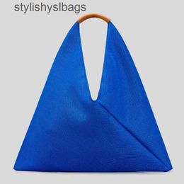 Sacs d'épaule Designer Hobos Tote Bags Femme sacs à main Luxury Mesh Net Summer Beach Elegant Large Shopper Racs 2024 H240528