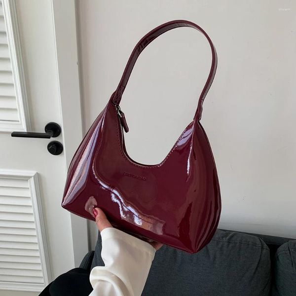 Sacs à bandoulière de styliste rétro vin rouge pour femmes, en cuir verni, mode croissant, petit sac à main français fourre-tout pour dames, 2024