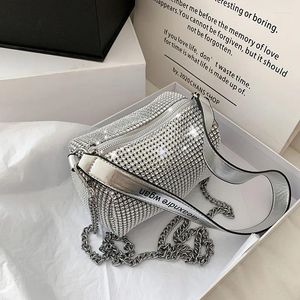 Schoudertassen diamanten handlbas avond handtassen voor vrouwen 2024 luxe ontwerper glanzende strass kleine koppelingsportemonnee dames sac femme mode