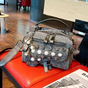 Sacs à bandouliers Fashion Small de sac à main pour femmes Denim Pearl Rivet Sac Fancy Tote Crossbody Bolsos de Mujer