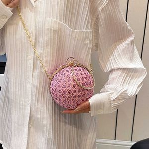 Sacs à bandoulière À la mode et élégant Paillettes scintillantes Sac à boule ronde Anneau en métal texturé pour femmes Petit sac carré à main 240427