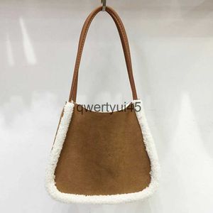 Schoudertassen Faux Suede Emmer Voor Vrouwen Luxe Designer Andbags Portemonnees 2023 Nieuwe Vintage Mitation Lamswol Plus Onderarm SoulderH24131