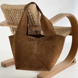 Sacs à bandoulière Faux Daim Sacs fourre-tout de grande capacité pour femmes Designer de luxe et sacs à main 2023 Nouveau dans le style anglais d'épissure vintage Soulderqwertyui45