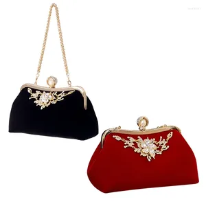 Sacs à bandouliers Femelle Diamond Pearl Hands Sac à main vintage Crystal Flower Sof Sag Party Party Bride Clutch Purse