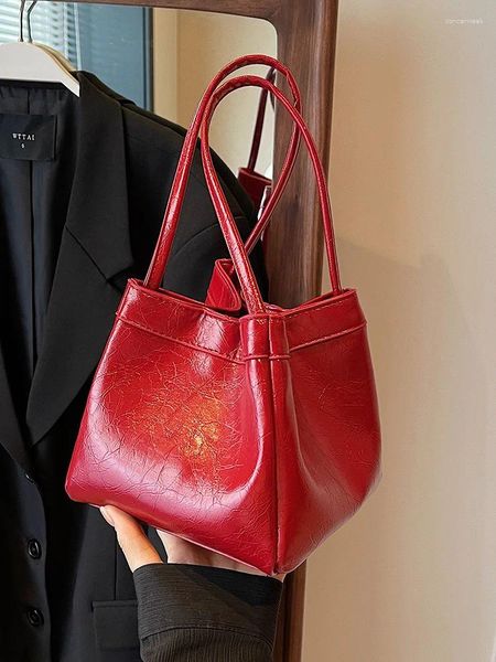 Sacs à bandoulière Design pliable sac en cuir laqué rouge mode femme un seau femme PU Texture poche Crossbady
