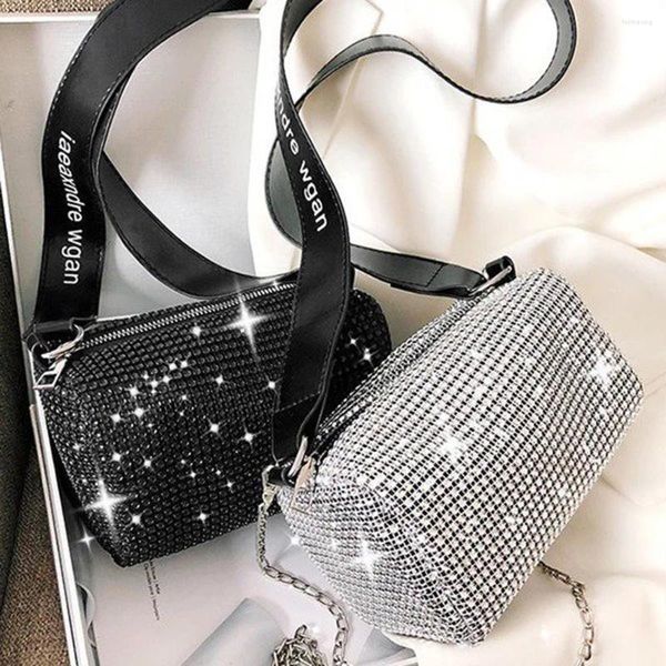 Sacs à bandouliers pour femmes 2024 Diamond Sac Fashion Flash Flash Flash Handbag Dame Designer Luxury
