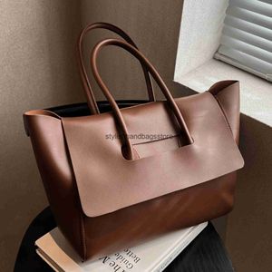Les sacs à bandouliers haut de gamme estiment que les concepteurs de grande capacité sont luxueux en 2023 nouvelles tendances dans les achats de sacs à main de version coréenne H240527