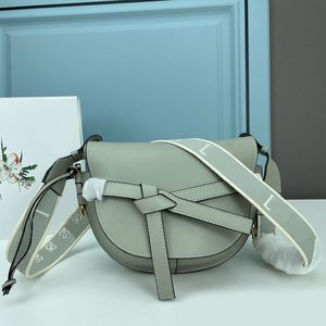 Schoudertassen dame ontwerper handtas portemonnee echte lederen borduurbrieven op riem crossbody tassen mode letter taille portemonnee mini borstzak