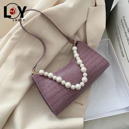 Schoudertassen lhxcy vrouwen Franse vintage stokbrood pu lederen handtassen elegante kantoor dames luxe onderarm kettingtas parels