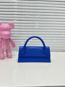 Bolsos de hombro Bolsos de diseñador de lujo Correas de espagueti ajustables Cuero genuino Messenger Flip Buckle Bag Color puro simple para mujeres