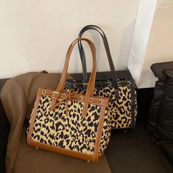 Sacs à bandouliers Luxury Sacs à main Femmes de grande capacité de grande capacité CROSSBOCK POUR FEMMES FILLES MEDIALES MAIN-MAND SCHAG BOLSA FEMININA