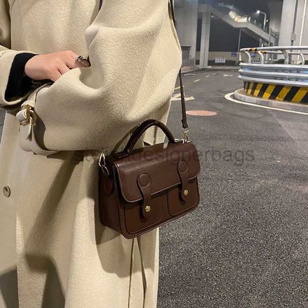 Sacs à bandouliers MBTI Vintage Handbag 2023 Nouveau Tendue College Style Couleur solide PU Cuir Casual Volyle