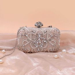 Sacs à bandoulière nouveau style diamant incrusté Banquet perlé robe sac femmes fleur une épaule petit carré 240427