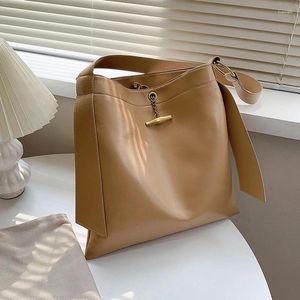 Sacs à bandoulirs Niche Design Simple grande capacité Bag Girl 2024 Fashion Fashion High Quality Backet Tote Underar Largeur: 35 cm