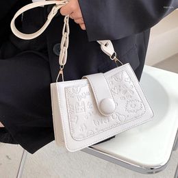 Sacs à bandoulins Niche Design Women's Bag 2024 Fashion Messenger Senior Square Underarm Double-Use Largeur: 22cm