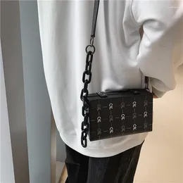 Bolsos de hombro Uoct. Todos los bolsos de pareja Fashion Brand Personalidad Messenger de cadena japonesa Caja cuadrada Teléfono móvil