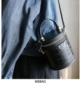 Sacs à bandoulins Pineapple Leather Women's Bag 2024 coréen Round Small Box Fashion Portable Bucket