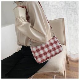 Schoudertassen plaid oksel baguette tas vrouwen 2024 mode retro messenger wit blauw dames handtas crossbody