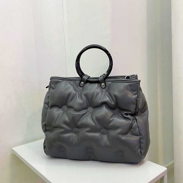 Bolsos de hombro de algodón plisado, bolso de mano con plumas, nuevo anillo coreano con asa, Pu suave, gran capacidad, bolsos de mano para mujer, grande 230509