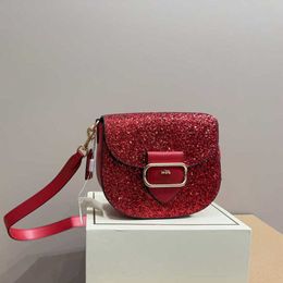 Bolsas de hombro Silla de montar roja Diseñador Bolsos de noche Lujo Premium Glitter Holiday Street Crossbody Bag Mujer Marca Pequeño Monedero 240103