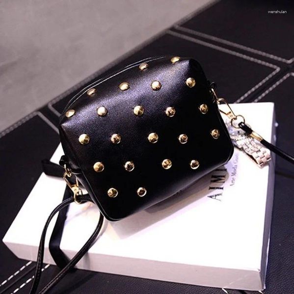 Sacs à bandoulière Rivet Mini pour femmes 2024 sac de messager en cuir bandoulière femme sacs à main dames mignon Bolsas Femininas