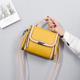 Schoudertassen eenvoudige trend handtas vrouwen 2024 herfst en winter mode hit kleur temperament one-shoulder messenger tas