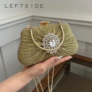 Schoudertassen kleine schattige pu lederen tas ketting handtassen ontwerper vrouwen 2024 Koreaans mode feest diamant ontwerp goud crossbody