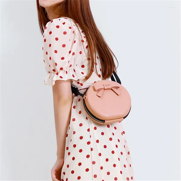 Sacs à bandouliers Small Round Crossbody Bag Elegant Lady Bowknot Double Zipper Pu Le cuir voyage STRAP ALIGNABLE STRAPEL FEMMES GILLES