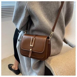 Sacs à bandoulière Petit sac à bandoulière de couleur unie pour femmes Boucle d'hiver Hasp Multi Pochette Élégant Sac à main de designer Sac à main avec pièce de monnaie