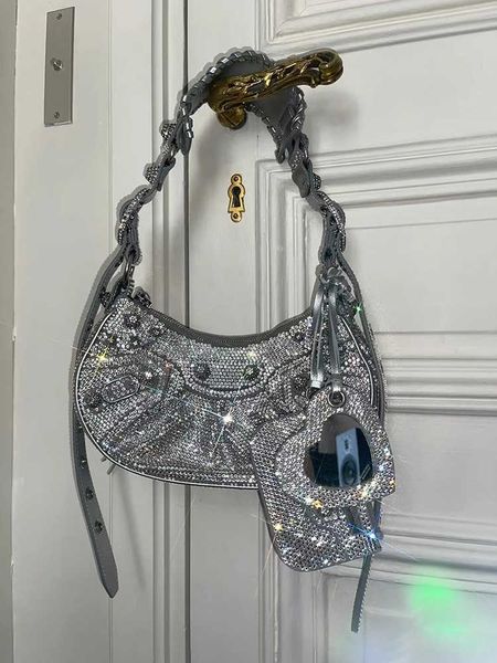 Sacs à bandoulière Clouté Rivet Crossbody Brillant Sacs à main et sacs à main Mode Marque de luxe Designer Diamants Hobos Moto Style Femmes 221115