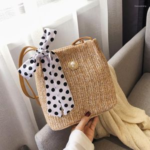 Sacs à bandoulière Collection de style de sac tissé en herbe décontracté coréen pour les femmes en dentelle simple avec cordon de serrage