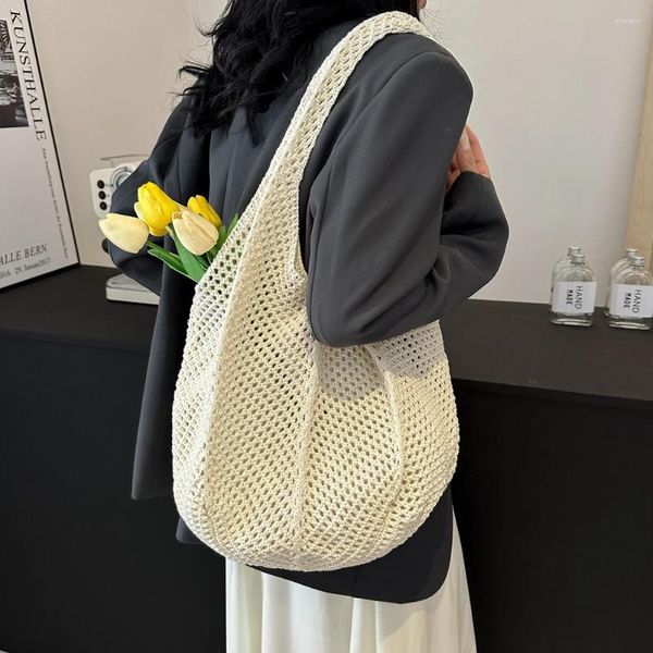 Bolsas de hombro Summer Hollow Out Crochet Bag Bag Fashion's Fomen Bathited Bolsos informales de gran capacidad Vacaciones tejidas sólidas