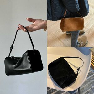 Sacs à bandouliers Le concepteur de sacs de rangée en daim en daim inverse 90S Mini simple sac à main en cuir féminin va avec tout