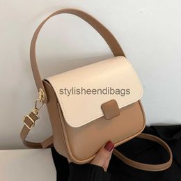 Sacs à bandoulière Tendance PU Leader Soul Sacs pour femmes 2023 Printemps Simple Petit et sacs et sac à main Designer Marque Lady Bandbody Bagstylisseendibags