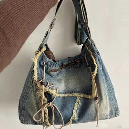 Sacs à bandoulière Vintage Denim Messenger Sacs fourre-tout pour femmes Designer de luxe et sacs et sacs à main 2023 Nouveau en bois perlé gland grand SoulderH24131