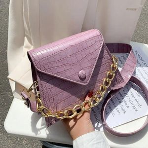 Sacs à bandouliers Vintage Femelle Crossbody Sac Elegant Chain Women Messenger Pu Leather dames Small Square Purse Handbags Bolsa