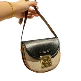 Schoudertassen portemonnee ontwerper Cross Body Handtas vrouwen hangslotzak mode hoogwaardige crossbody portemonnees zadel 220801