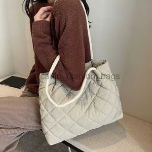 Sacs à bandoulière hiver femmes fourre-tout grande capacité sac doux Soulder sac mode vers le bas concepteur et sac Bagcatlin_fashion_bags