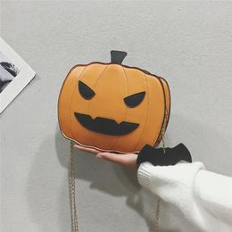 Sacs à bandouliers Sac pour femmes pour Halloween 2024 Créativité de la mode en cuir Pâques Pumpkin Lamp Sacs Gift
