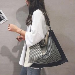 Sacs à bandoulins Femme sac fourre-tout Fashion à haute capacité 2024 Coton Soft Handbag Voyage Euro-America Style