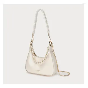 Sacs à bandouliers femmes Perle Chain Hobo Tendance Cuir Crossbody Ladies Small White Tote Sac à main Simple Messenger Sac 2024