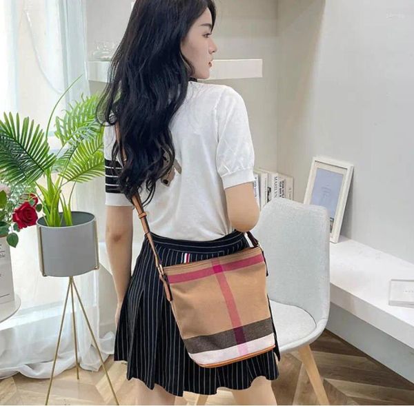 Bolsos para el hombro Comprador de bolsas para mujeres Bolsos de lienzo de moda de lujo Bolsos de cubo