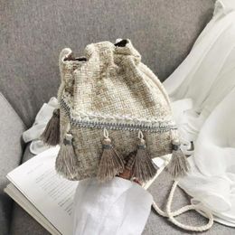 Schoudertassen geweven Tassel Bag Boheemse borduurwerkafdrukken Drawstring portemonnees vrouwen crossbody etnische stijl bolsas