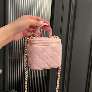 Mini bolsas de cosméticos de hombro Bolsa de mano Bolsa de maquillaje rosa Bolsa de artículos de tocador de calidad Bolso de almacenamiento Estuches de lujo Correa de hombro con cadena Monedero cruzado 11