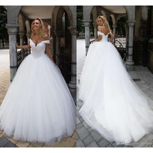 Schouder romantisch van prinses jurken bruidsjurken sexy kant backless ball jurk bruiloft jurk puffy sweep treinvestidos