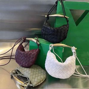 Épaule tissé botteega Designer Venet Lady Mini Botteega Sac Bags Sacs Small Classic Baucher Designer Mini 2023 Paquet Cassettes Woven Belt Plaid Mout Z 9aoa