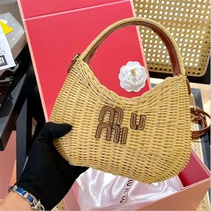 Schoudertas ontwerpers tassen Wander rieten geweven handtas Draagbaar stro gevlochten Cross body tassen bakken dame Upscale onderarmtas Cosmetische tassen