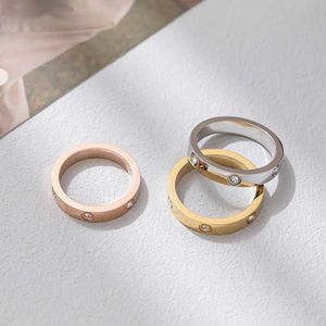 Pronk met een onbedoelde mooie ring, de simpele paar ring verliest niet de gesloten ring en met cart originele ringen